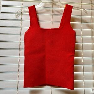 Express Body Contour Cropped Tank Top